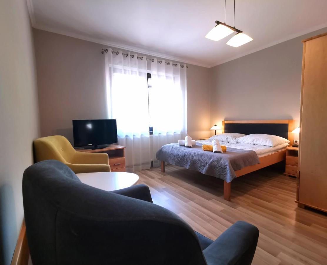 ポロニン Galicowka Bed & Breakfast エクステリア 写真