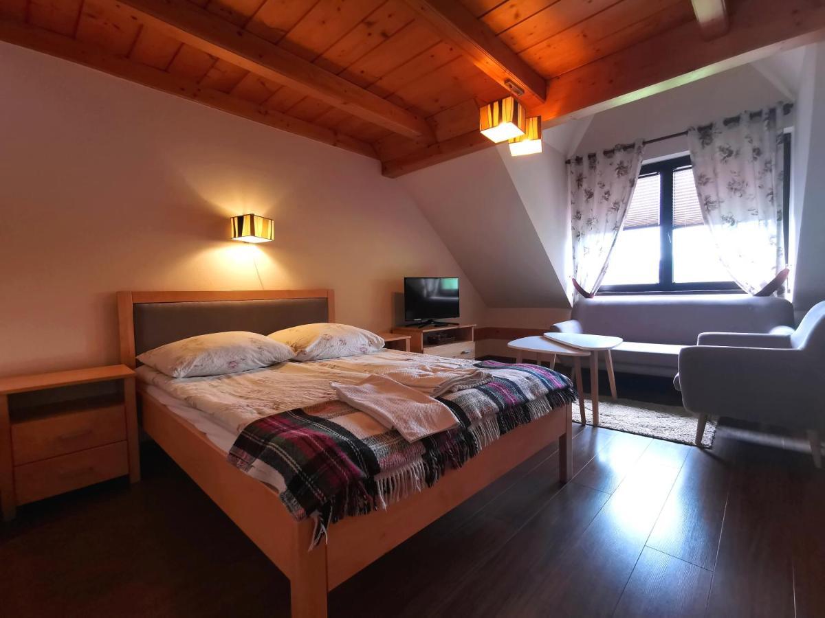 ポロニン Galicowka Bed & Breakfast エクステリア 写真