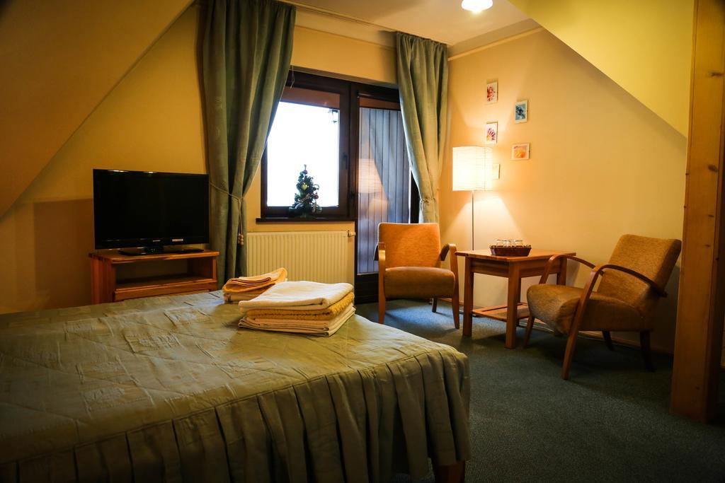 ポロニン Galicowka Bed & Breakfast エクステリア 写真